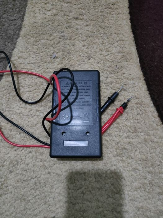 Мультиметр цифровой б/у в рабочем состоянии.