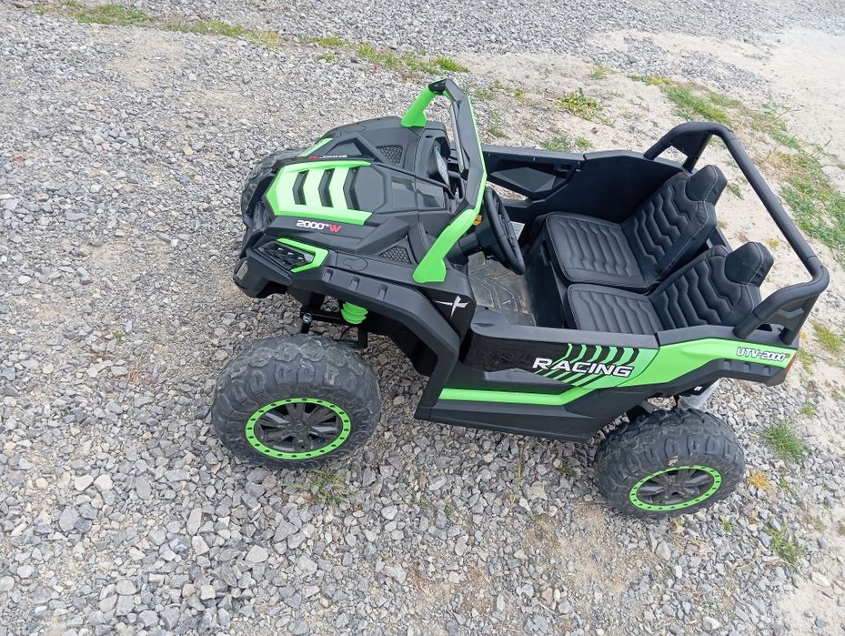 Samochod buggy elektryczny