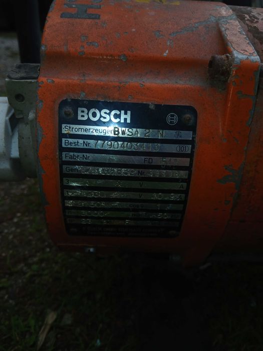 Gerador Bosch 5cv - Revisto e a debitar 220V estáveis