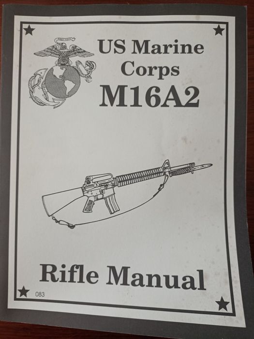 Livro manual carabina M16