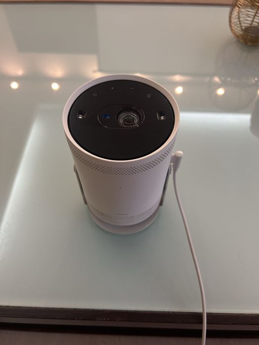 Samsung The Freestyle 2 проєктор Full HD Smart TV (відмінний стан)