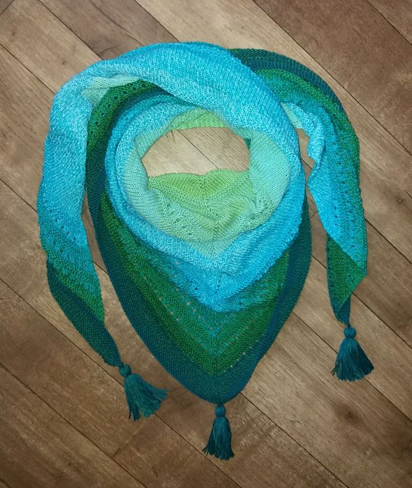 Шаль. Косынка. Бактус