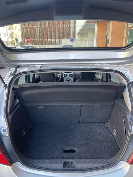 Opel Corsa ( Com Possibilidade de  financiamento)