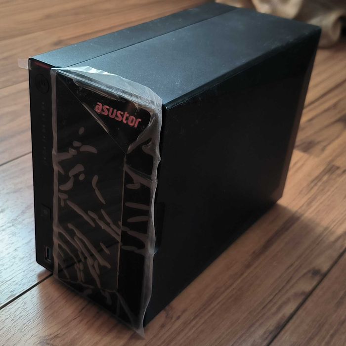 Vendo Servidor NAS Asustor AS5202T como novo