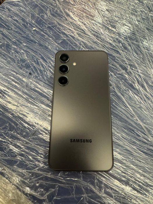 Samsung galaxy s24 256Gb