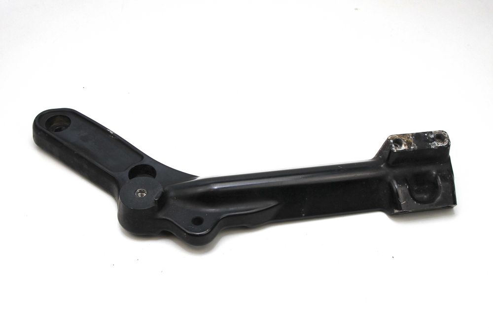 Harley mocowanie tłumików wspornik Softail M8 Slim Lowrider Standard