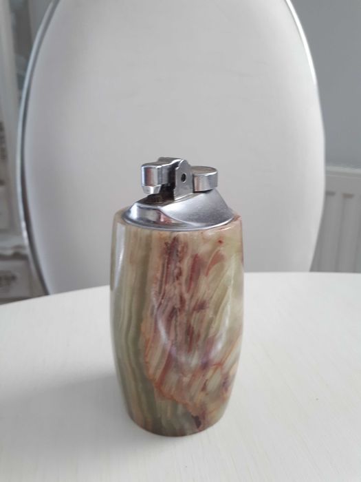 ZAPALNICZKA z naturalnego kamienia ONYKS