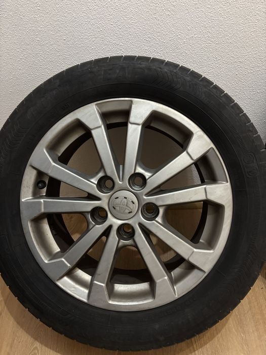 Jantes R16 toyota versos