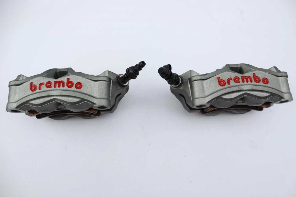 Triumph Tiger 900 Gt Rally  Brembo zacisk zaciski hamulcowe przedni