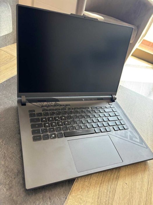 Portátil Gaming ASUS ROG Strix G16 – i7-13650HX / RTX 4060 140W / 32GB / 1TB – Teclado AZERTY