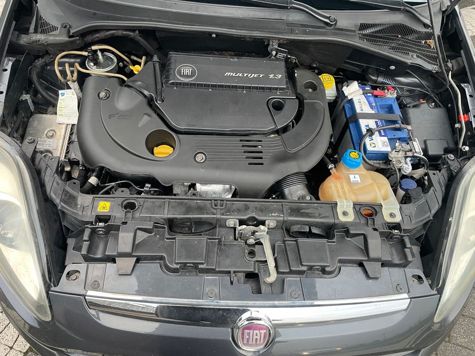 Fiat Punto Evo 1.3CDTI Klimatronic Skóry Tempomat USB