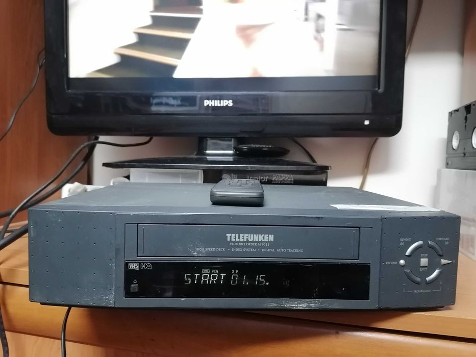 Magnetowid VHS Telefunken M 9515 pilot