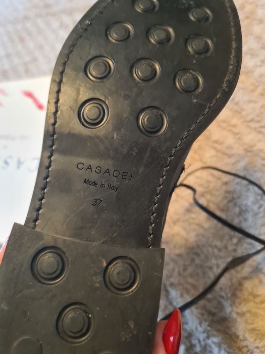 Botki, oficerki casadei