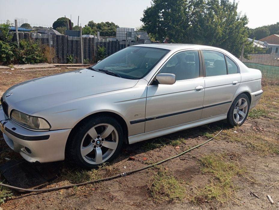 BMW 525d 
163cv
516 mil km
Motor m57