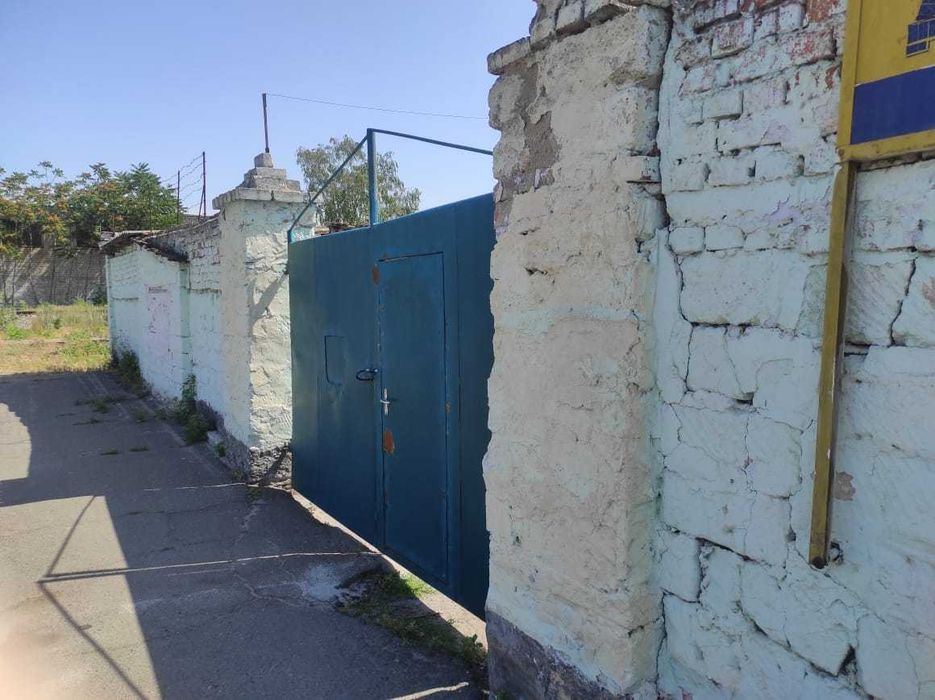 Продаж комплексу заправка - стоянка - підприємства (база) Жовтневе