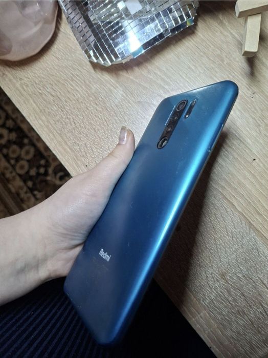 Мобільний телефон redmi 9