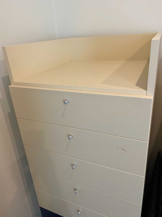 camiseiro em bom estado