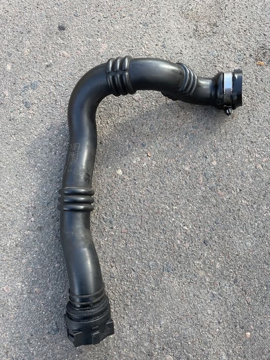 Патрубок інтеркулера 8200 551 943 Renault Laguna 3 2.0 Рено лагуна