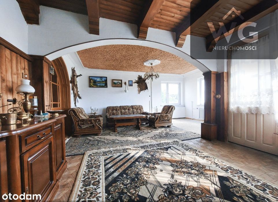 Dom z dużym potencjałem! 3 mieszkania, pracownia!