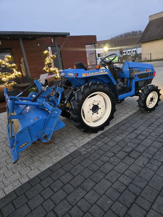 Mini traktor iseki TU197,wspomaganie kierownicy,4x4 japoński traktorek