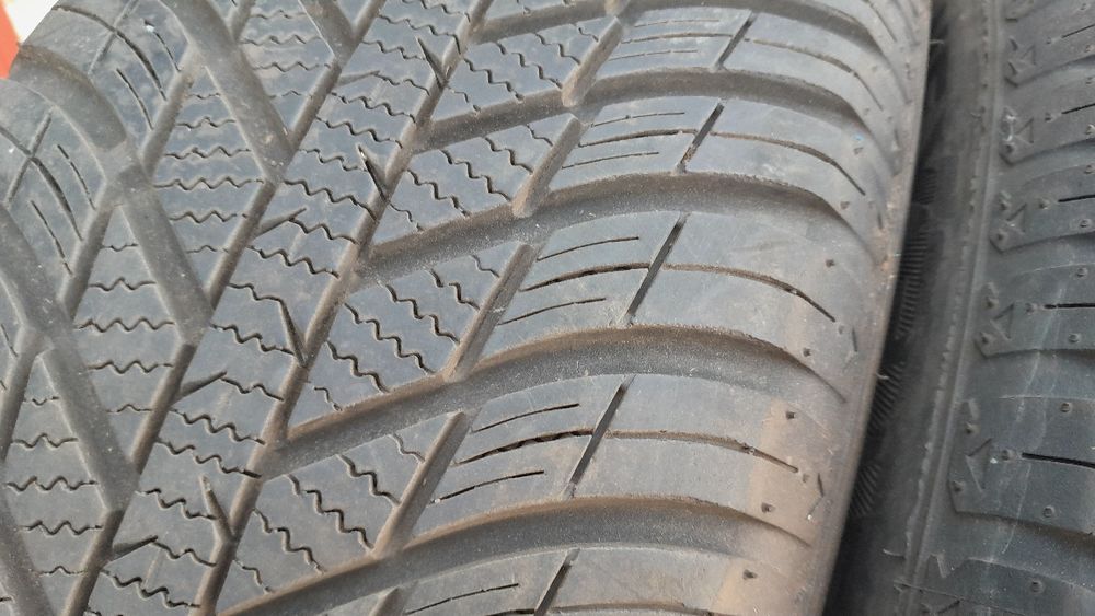Opony Wielosezonowe-Całoroczne 215/65/16.HANKOOK.7,5 mm.Adres-ZALESIANY 33 A-przy rondzie(niebieskie banery).PISEMNA GWARANCJA