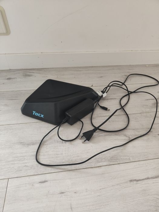 Trenażer rowerowy  Neo 2T Tacx Smart neo2