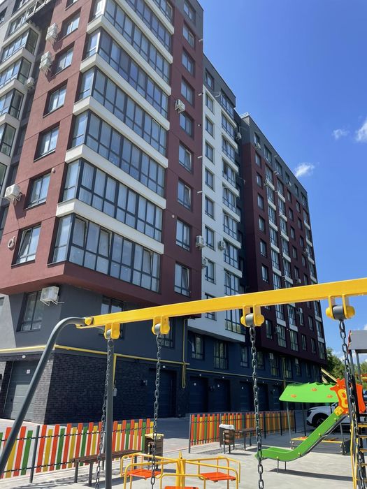 Продаж 1 к  квартири