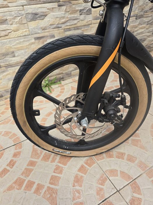 A bicicleta elétrica dobravel