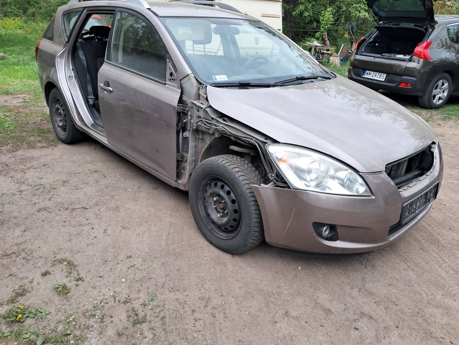 Kia ceed 1.6crdi kolor 8q