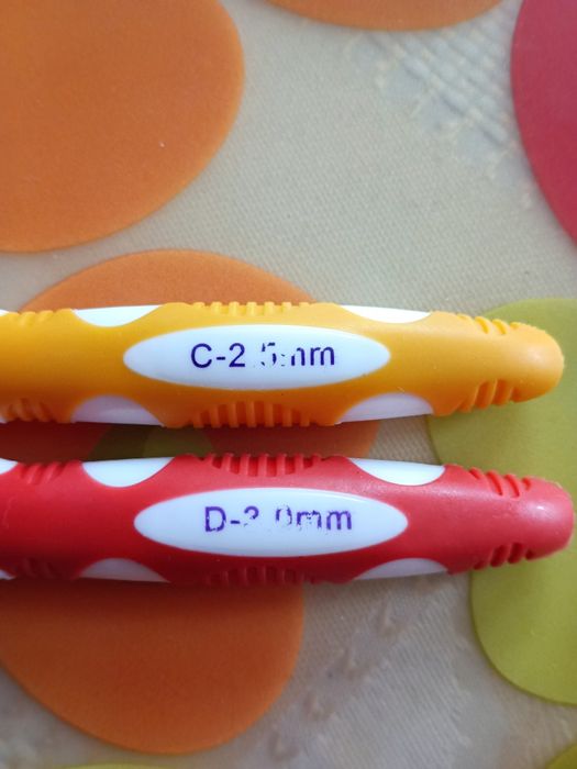 Szydełko. Zestaw Nowych  9 szydełek 2- 6.