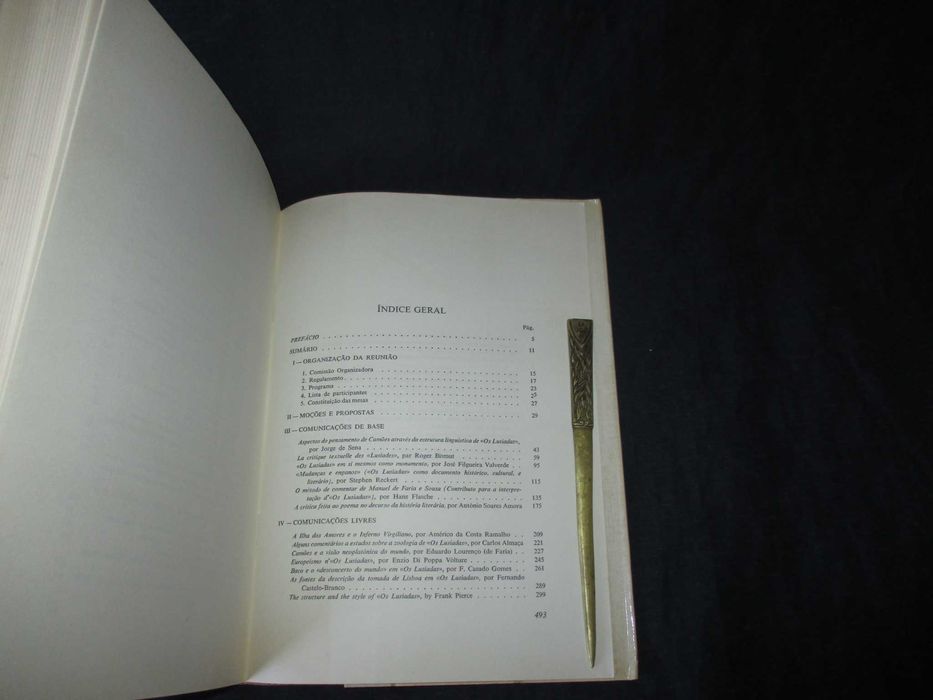 Livro Actas da I Reunião Internacional de Camonistas