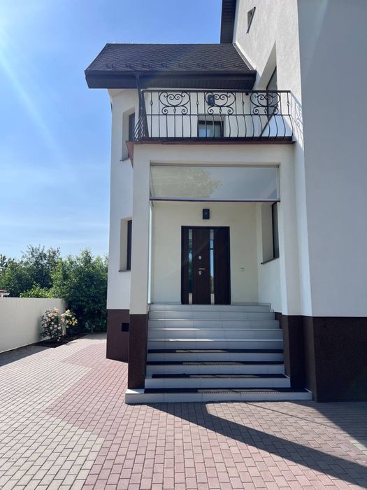 Продам будинок, Район (1 АВ ), без комісії для покупця!!!