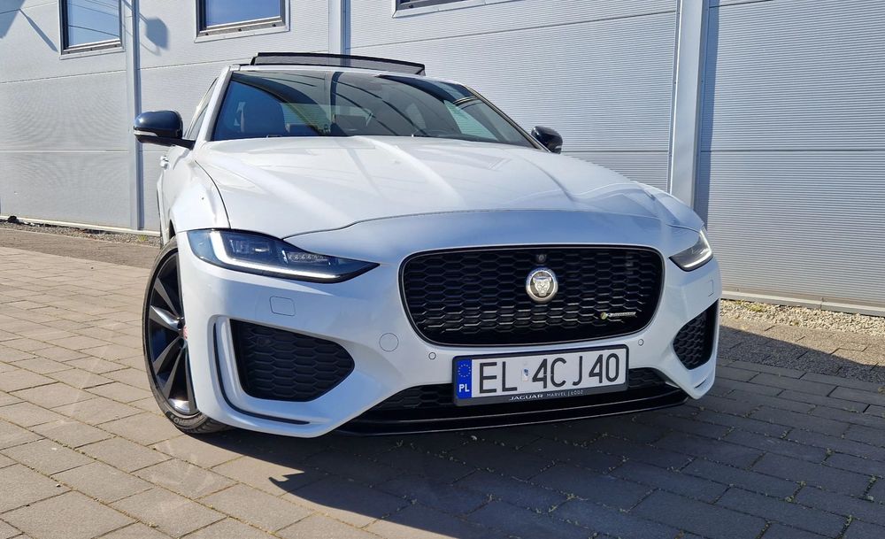 Jaguar XE R-DYNAMIC 1 WŁ SALON POLSKA Bezwypadkowy Pano Meridian