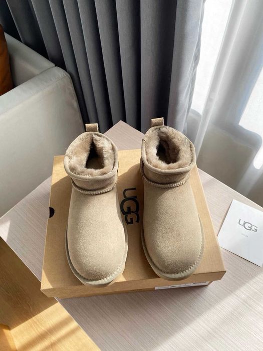 UGG Classic Ultra mini R.41