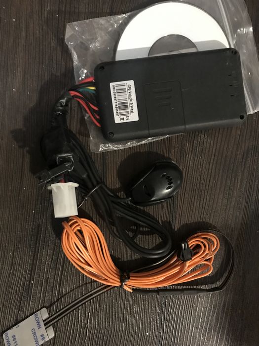 GPS трекер Accura на авто.