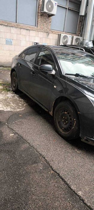 Автомобіль Chevrolet cruze
