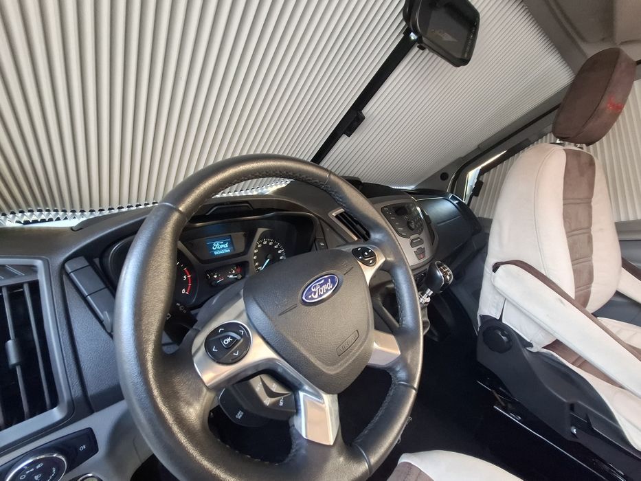 Autocaravana cama central+basculante 5 lugares