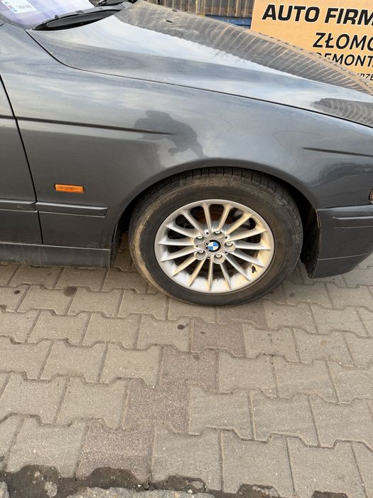 Błotnik BMW E39 Lift przód anthrazit metallic 397/7 prawy przód