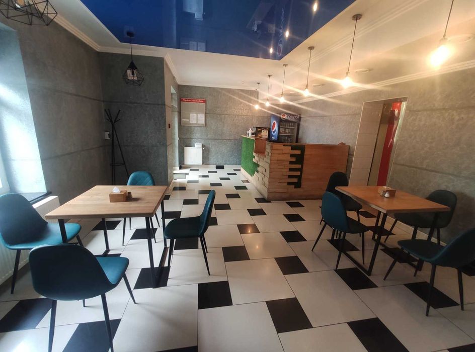 Оренда або продаж  фасадного приміщення в центрі Городенки, власник