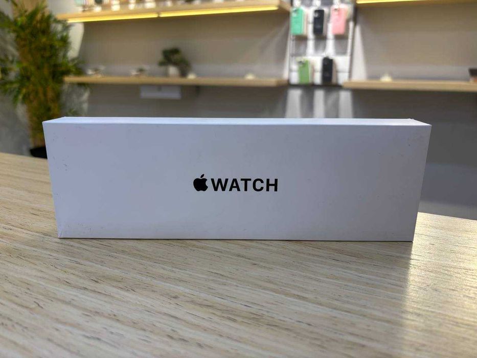 /8344/ NEW Apple Watch SE 3 GPS + Cellular 44mm Midnight S. Band - M/L