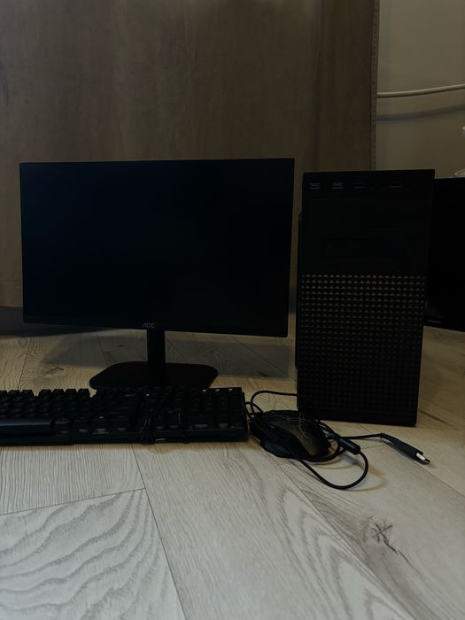 Komputer + Zestaw Gamingowy