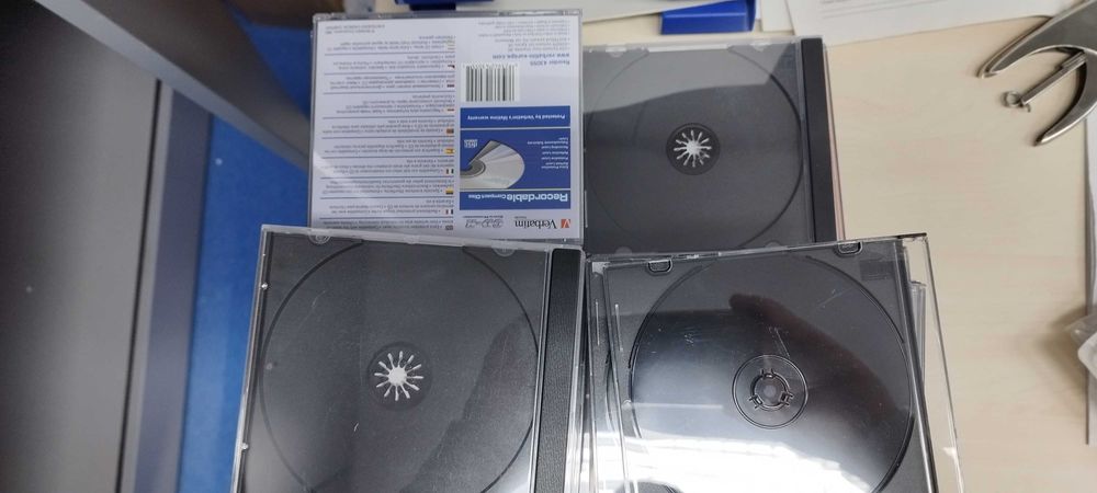 200 caixas para CDs
