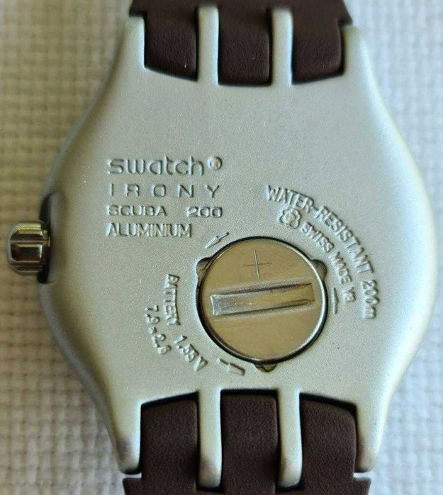 Swatch Irony Scuba 200 - NOVO com Caixa - Relógio de Coleção