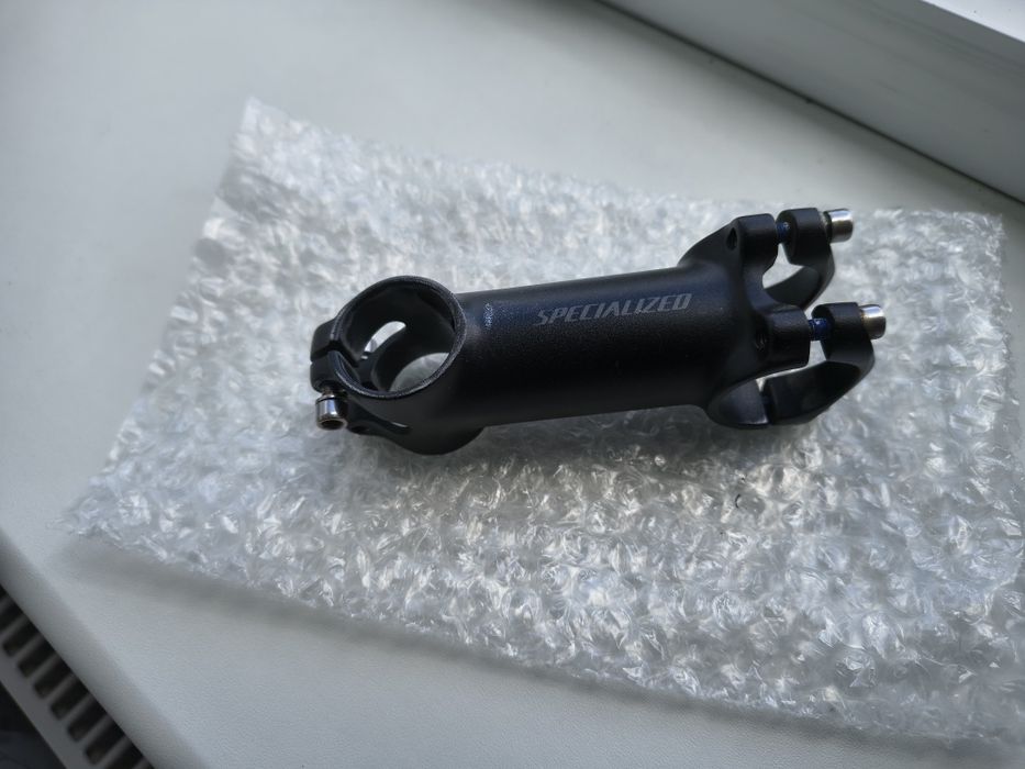 Mostek Specialized XC, 3D-forged alloy, 4-bolt, 6-degree rise 31,8mm  90mm MTB tylko 110g

HANDLEBARS