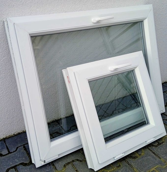 INWENTARSKIE gospodarcze okno uchylne 40x40 PCV białe NOWE I UŻYWANE