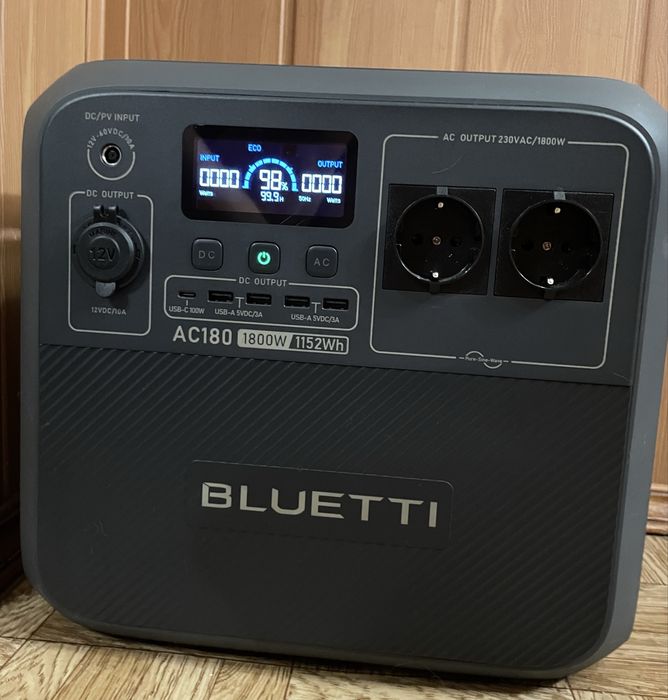 Продам мощную зарядную станцию Bluetti AC180 — почти новая