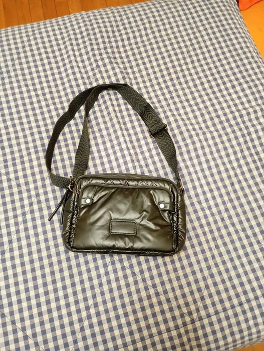 Bolsa de mão preta