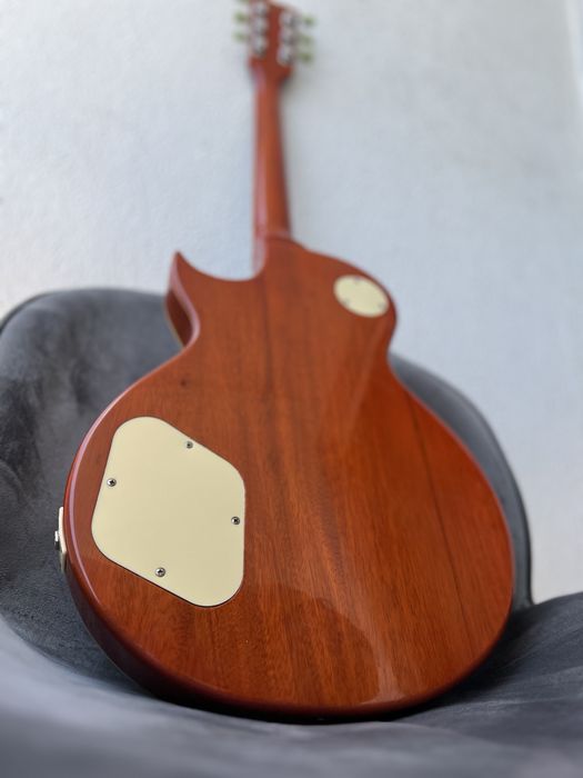 Vintage V100 Cherry Sunburst