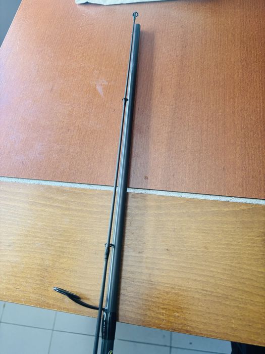 Conjunto de 2 canas e 1 carreto