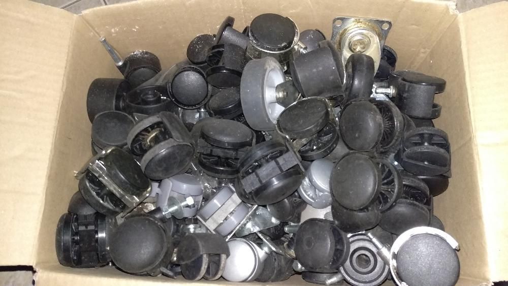 Rodas para várias cadeiras de escritório e outros fins.